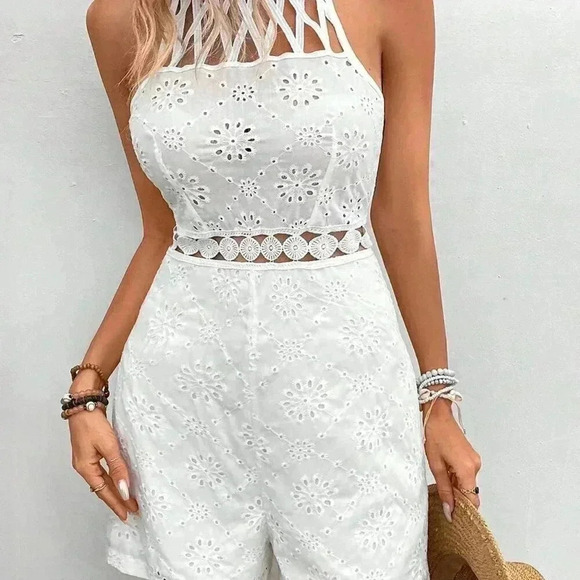 White Boho Women's Hollow Out Embroidered Waist Cinched Sleeveless Jumpsuit - Picture 6 of 6